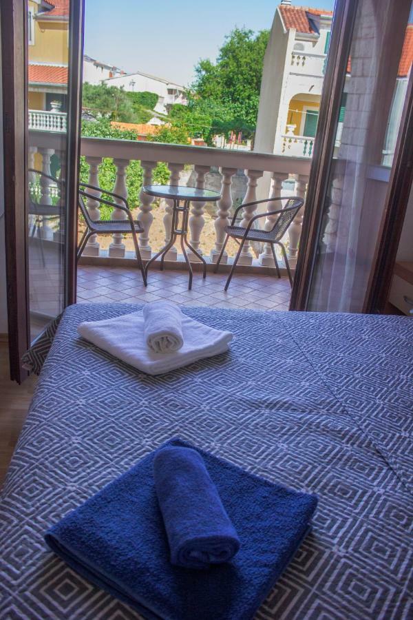 Apartments Mediterranean Sundance Vodice Esterno foto