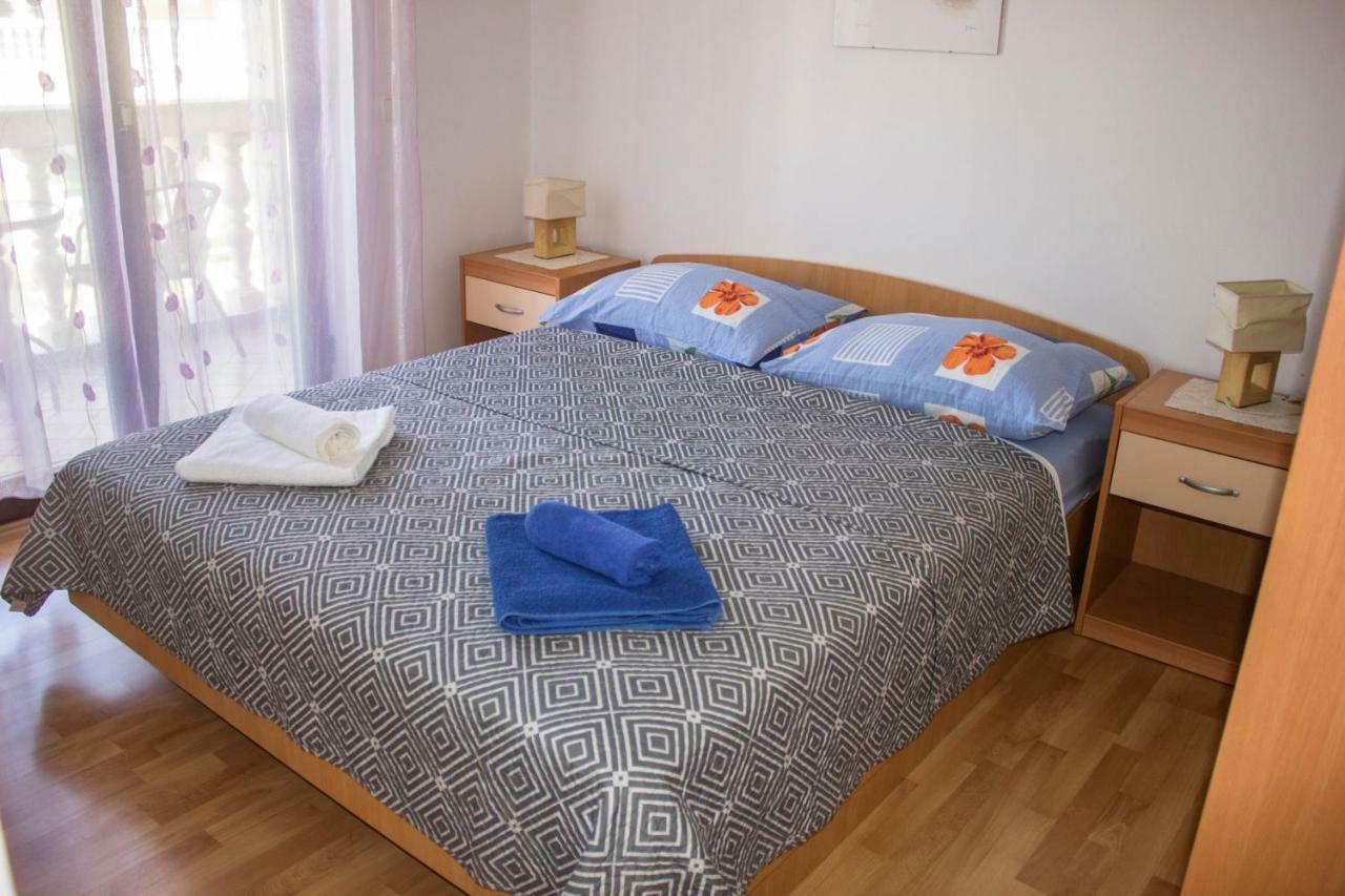 Apartments Mediterranean Sundance Vodice Esterno foto